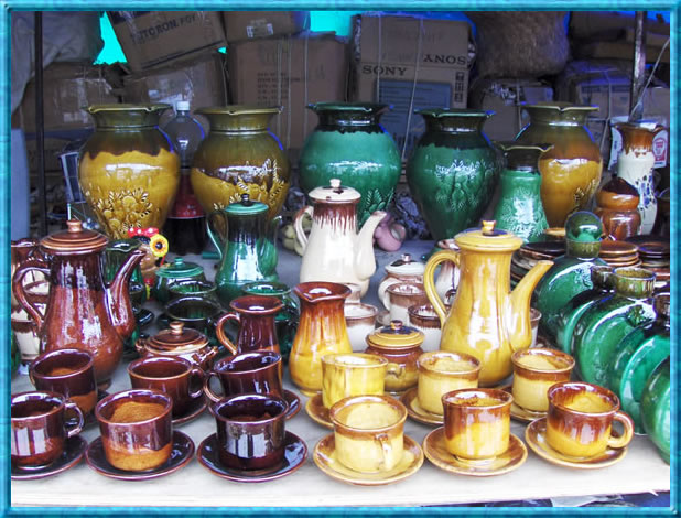 Impresionantes y delicadas piezas de barro con pintura al horno