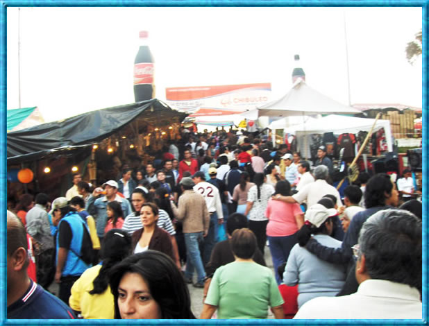 Millares de v isitantes de todas partes del Ecuador, se trasladaron a la Feria de Finados de Proa