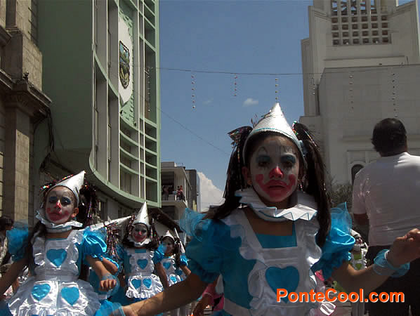Pregón Fiestas de las frutas y las Flores Ambato 2009