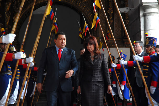 Cristina Kirchner y Hugo Chavez 